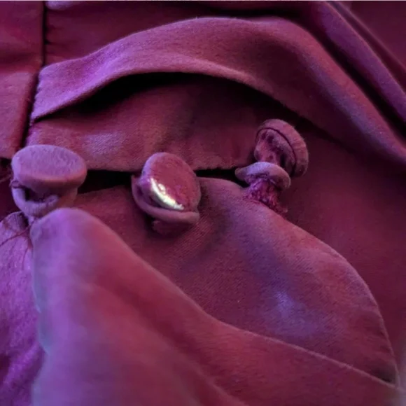 Vintage Victoria's Secret Gold Label burgundy 100% silk racer back back chemise - Picture 6 of 6